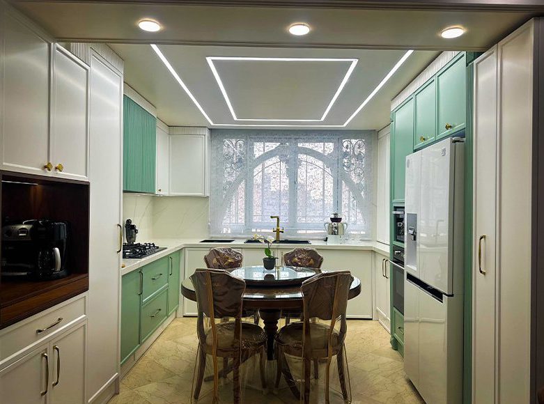 کابینت نئوکلاسیک پلی ااورتان e1771053318855 کابینت نئوکلاسیک پلی ااورتان e1771053318855