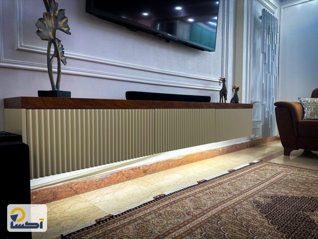 میز تلویزیون معلق شیاردار با نور مخفی زیر کار